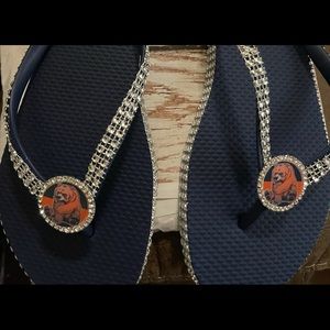 Chicago bears flip flops